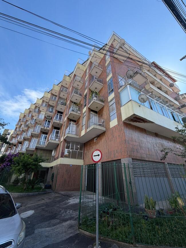 APARTAMENTO EM NOVA FRIBURGO - RJ.