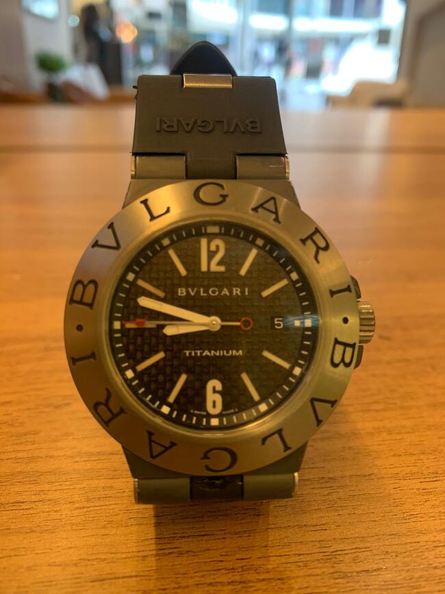 RELÓGIO  BVLGARI TITANIUM REF: TI44MM PULSEIRA NÃO ORIGINAL. FUNCIONANDO - NÃO REVISADO