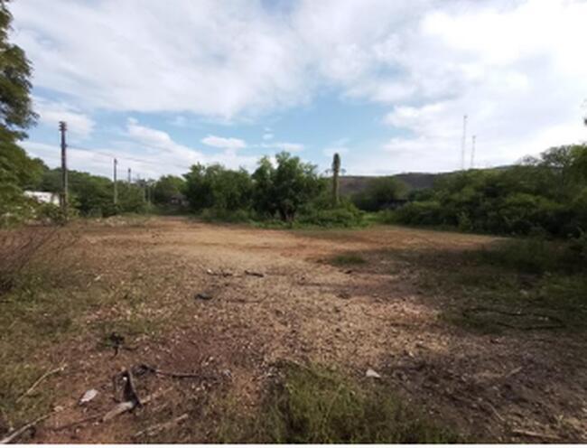 Terreno de 22.237m² à Margem da BR-101, a 1 km do Posto da PRF - Entrada de Cachoeiro de Itapemirim