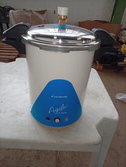 Foto de AUTOCLAVE VERTICAL VOLARE MED AGILE 5 LITROS AZUL - NO ESTADO QUE SE ENCONTRAM.