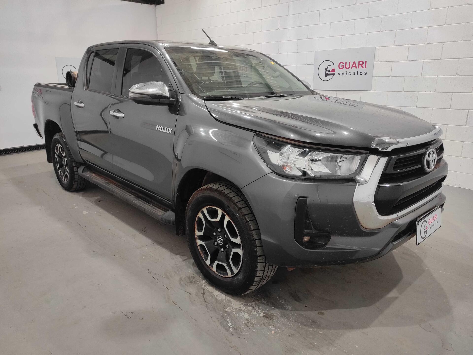 TOYOTA Hilux CD SRV 4x4 2.8 TDI Diesel Aut.