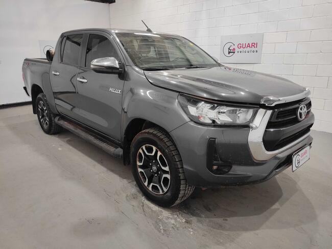 TOYOTA Hilux CD SRV 4x4 2.8 TDI Diesel Aut.