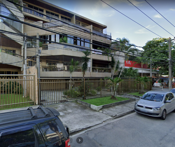 CONDOMÍNIO DO EDIFÍCIO PINHEIRO DI LOURENÇO