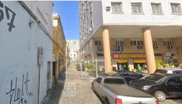 CASA RESIDENCIAL DE VILA