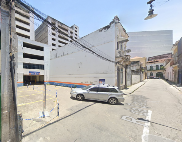 EDIFÍCIO GARAGEM