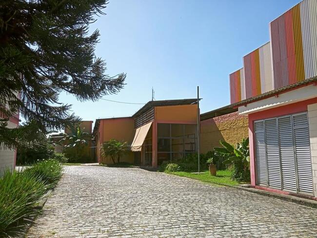 Complexo Industrial De 12.289 M² Em Nova Iguaçu, localizado em Nova Iguaçu - RJ, bairro Califórnia