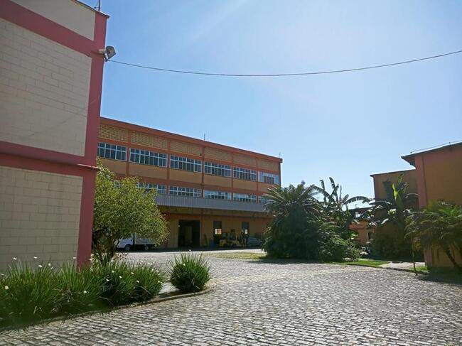 Complexo Industrial De 12.289 M² Em Nova Iguaçu, localizado em Nova Iguaçu - RJ, bairro Califórnia
