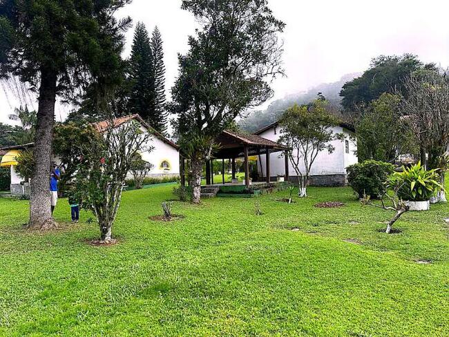 Terreno De 4.497m² Com Casa, Piscina E Edificações – Ipiabas/rj, localizado em Barra Do Piraí - RJ, bairro Ipiabas