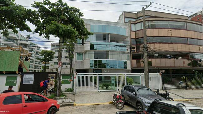 COBERTURA DE 302M² NA PRAIA DA BARRA/RJ