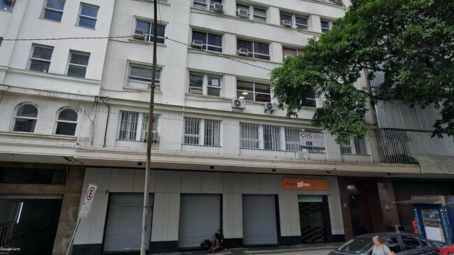 SOBRELOJA DE 301M² COM 9 SALAS