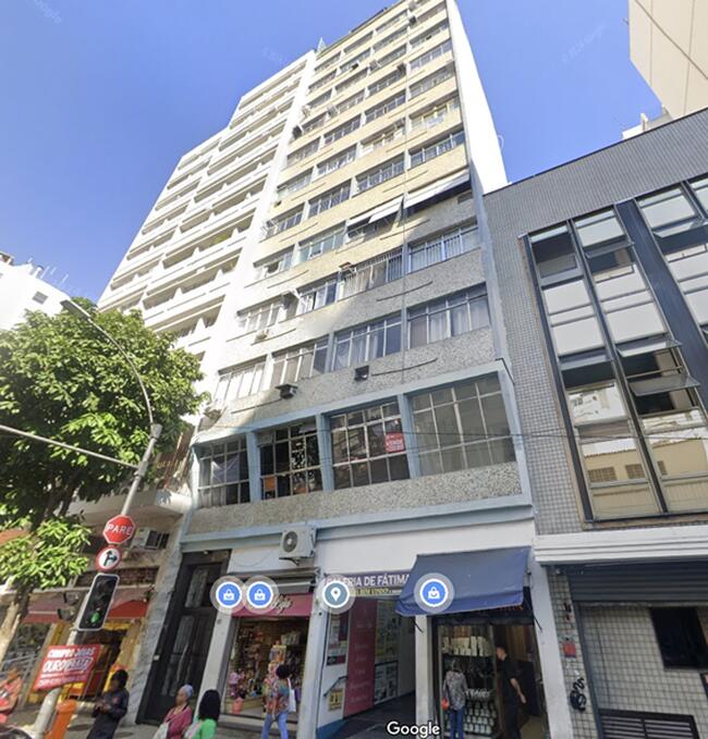 SOBRELOJA COM 4 VAGAS DE GARAGEM NO CENTRO DO RIO