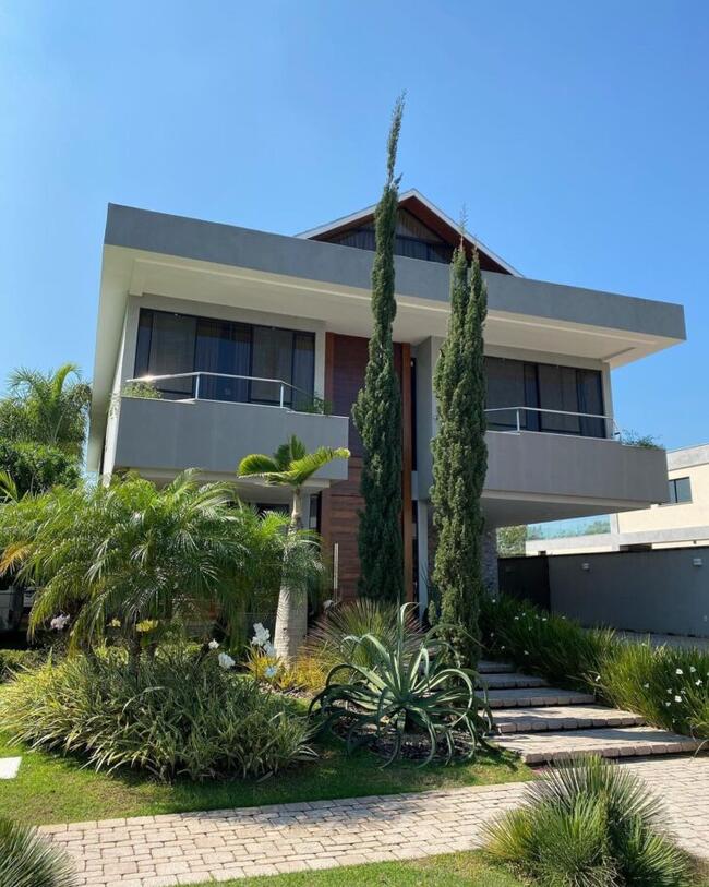 CASA COM 681M² EM ALPHAVILLE