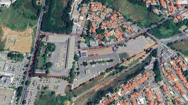 ÁREA DE 27.247M² COM GALPÕES – VOLTA REDONDA/RJ