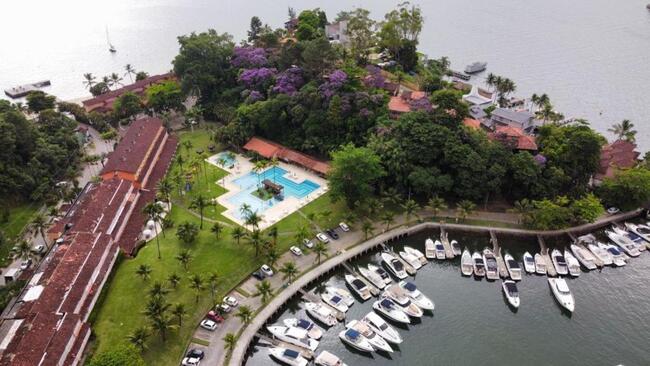APARTAMENTO DUPLEX COM 69M² EM ANGRA DOS REIS