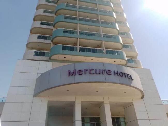 APART/HOTEL COM 68M² FRENTE MAR EM MACAÉ