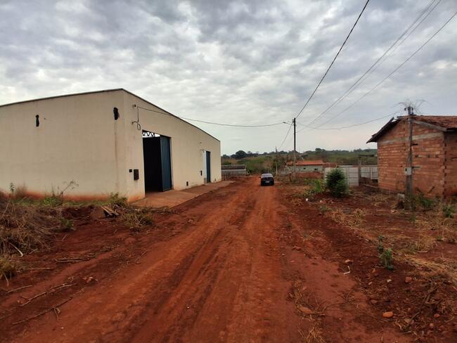 2 Lotes- Contendo 1 Galpão Comercial - Itaguari/go, localizado em Itaguari - GO