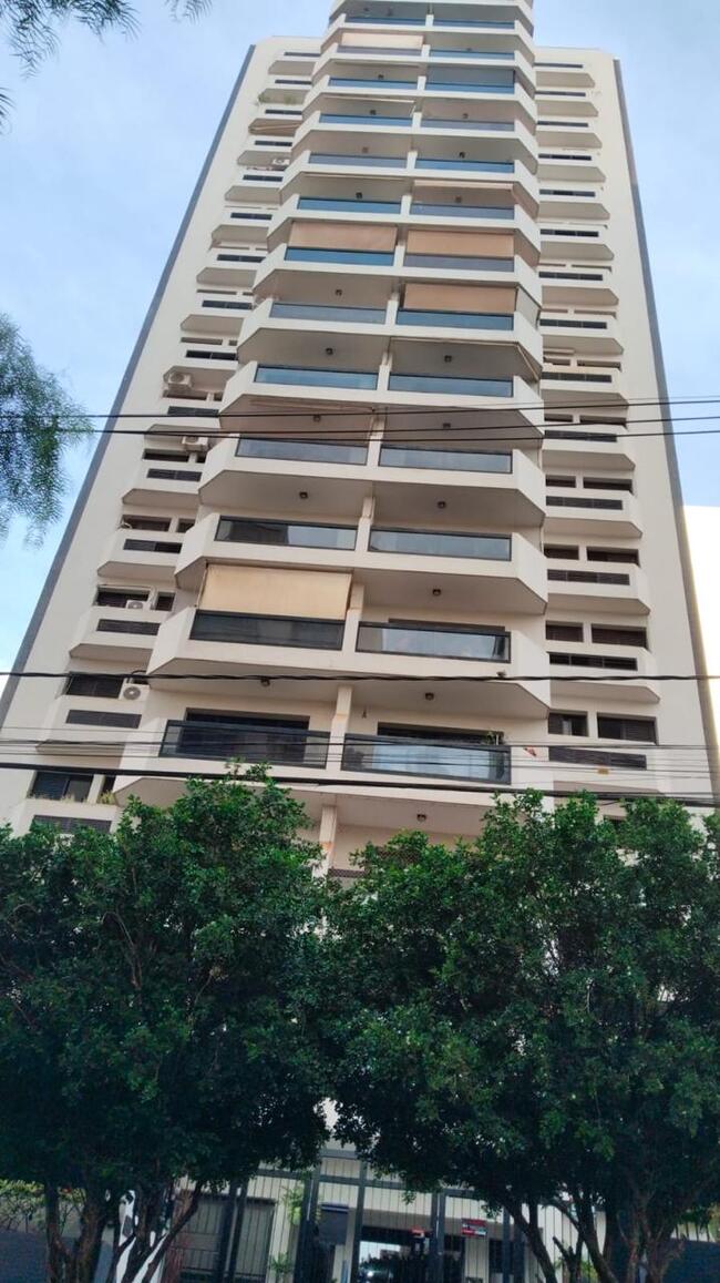 Apartamento 131 No Edifício Ébano – 107,74 M² Privativos Com Vaga De Garagem Na Rua Garibaldi, Nº 805, localizado em Ribeirão Preto - SP