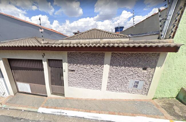 Casa localizada no bairro Vila Medeiros