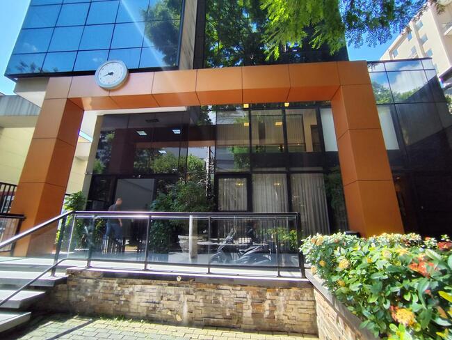 Loja 01 localizada no térreo do condomínio M. Offices Corporate Center, na Rua Paulo de Faria, nº 182, Parque Vitória, Tucuruvi – São Paulo/SP.