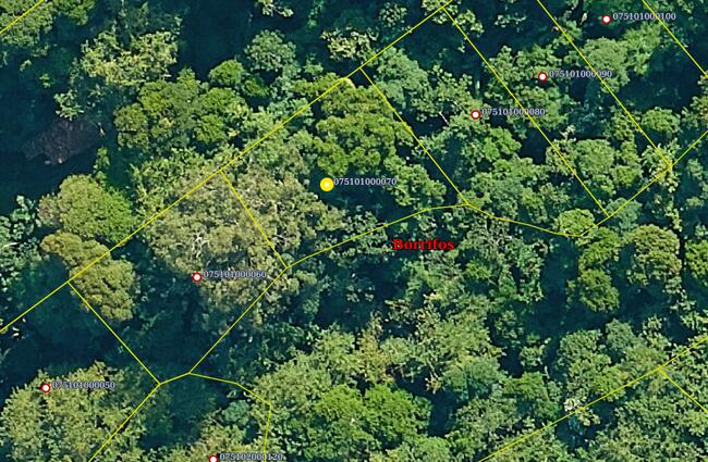 Terreno com 478 m² em Ilhabela-SP