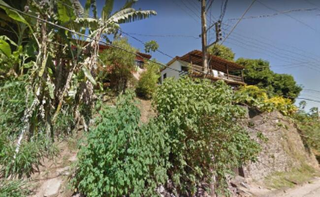 Terreno com 432,30 m² em Ilhabela-SP