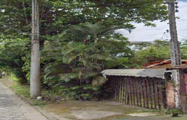 Terreno com 300 m² em Ilhabela-SP