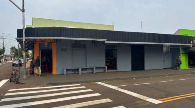 Imóvel C/ 255m² No Centro De Assaí/pr, localizado em Assaí - PR