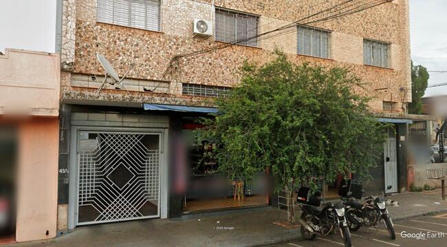 Apto Nº 04 Do Ed. Central Em Londrina/pr, localizado em Londrina - PR