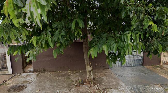Imóvel C/ 200m² No Conj. Hab. José Mauricio Barroso Em Londrina/pr, localizado em Londrina - PR