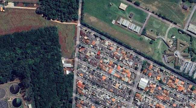 Imóvel C/ 200m² No Conj. Hab. José Mauricio Barroso Em Londrina/pr, localizado em Londrina - PR