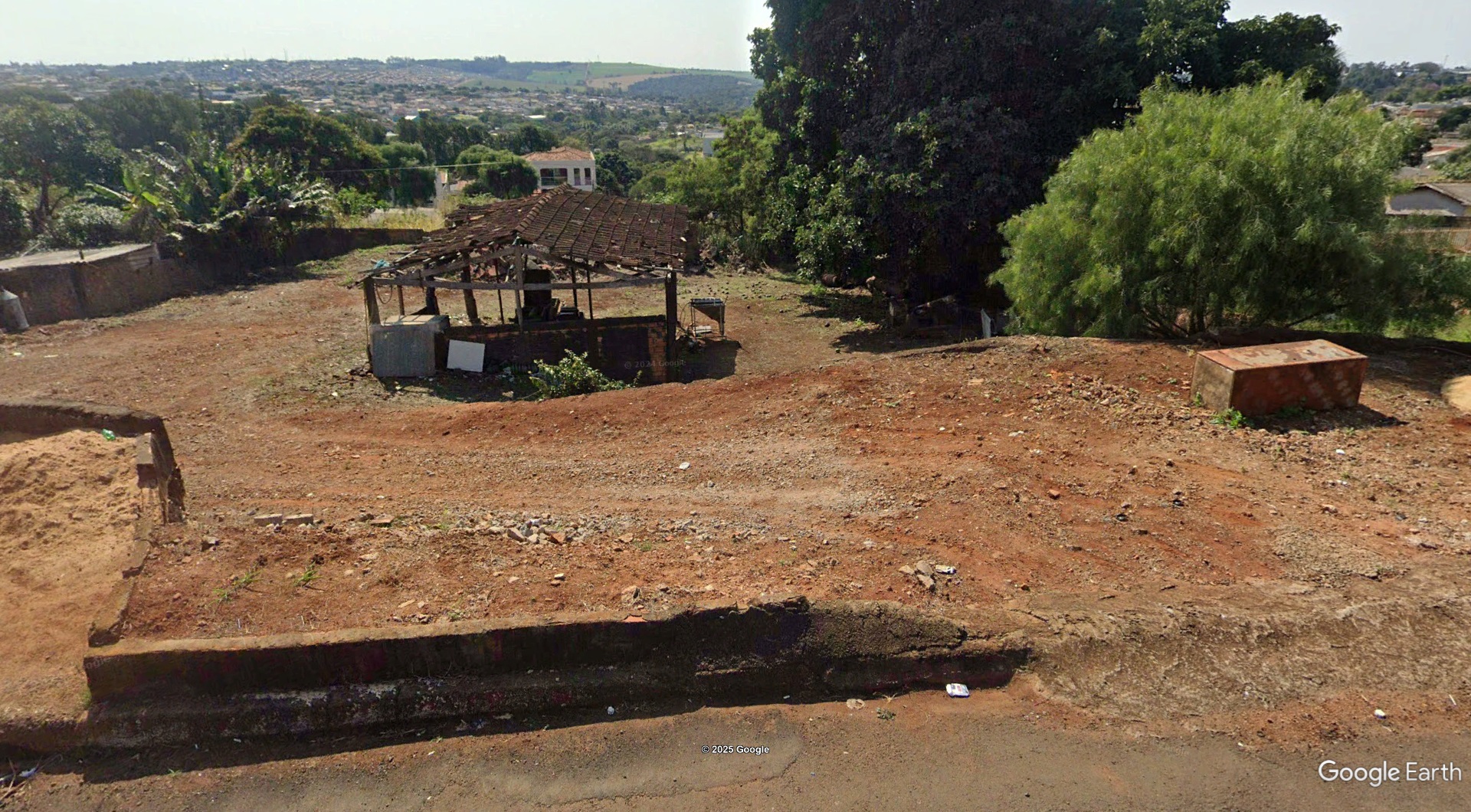 Lote 1.2 - imóvel c/ 551,22m² na vila cinco irmãos em apucarana/pr