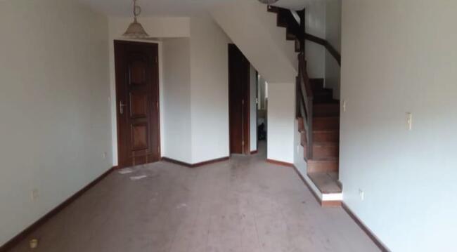 Apto Duplex Nº 162 Do Cond. Res. Serra Verde Em Londrina/pr, localizado em Londrina - PR