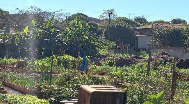 50% De Um Imóvel C/ 360m² No Jardim Vale Verde Em Londrina/pr, localizado em Londrina - PR
