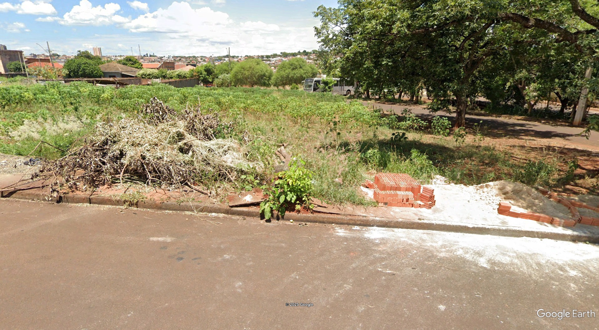 Lote 1.1 - imóvel c/ 754,97m² no res. tonico matheus em bandeirantes/pr