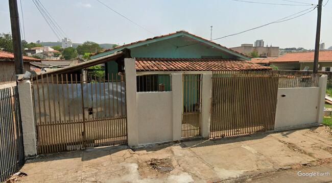 Direitos - Imóvel C/ 409,48m² No Centro De Santo Antônio Da Platina/pr, localizado em Santo Antônio Da Platina - PR