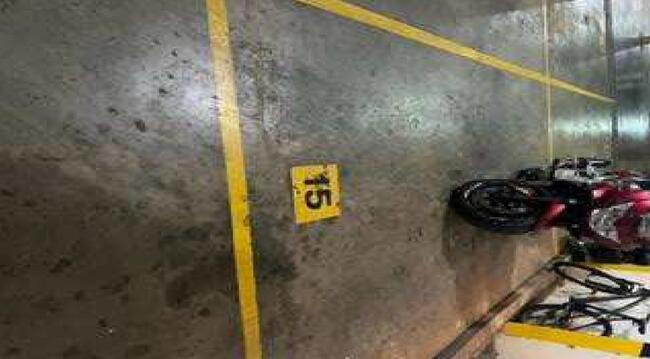 Garagem Nº 15 No Res. Portal Do Lago Em Londrina/pr, localizado em Londrina - PR