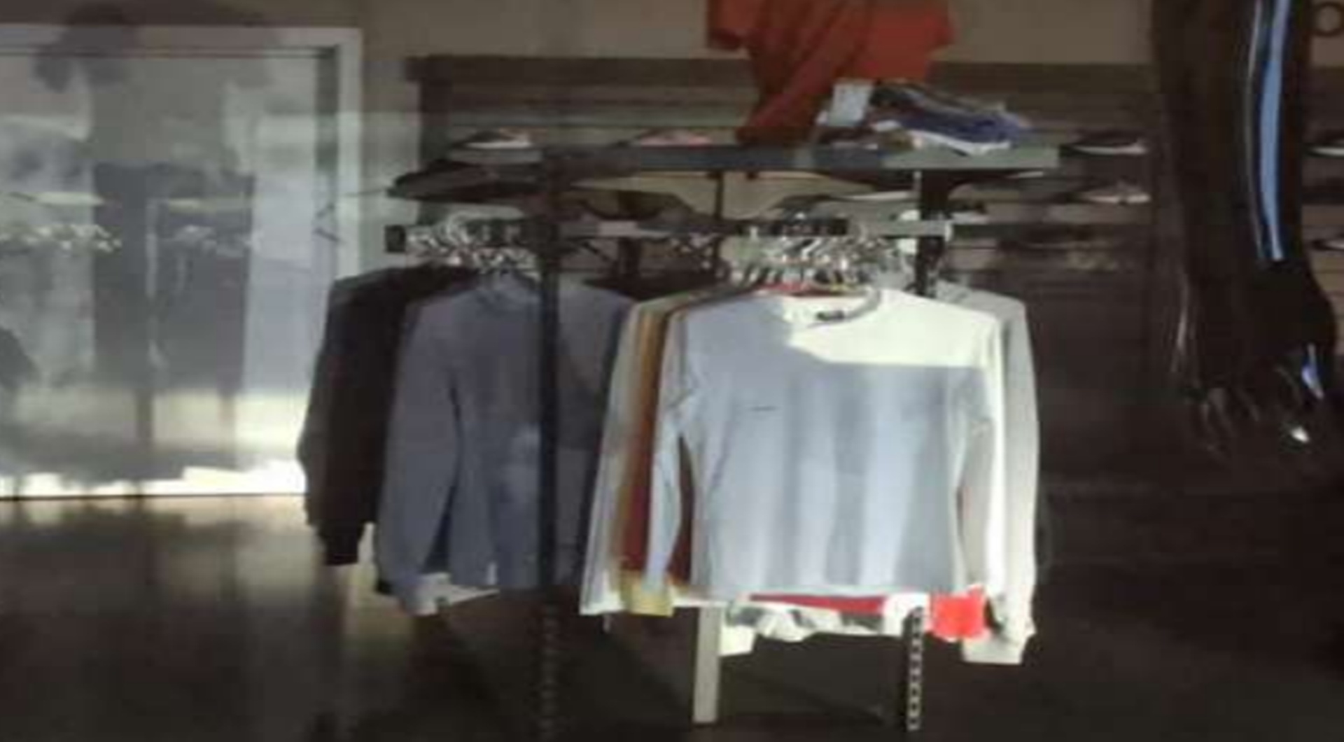 Diversas peças de ropuas - leilão judicial - Não informado BR - lance mínimo R$ 8.022