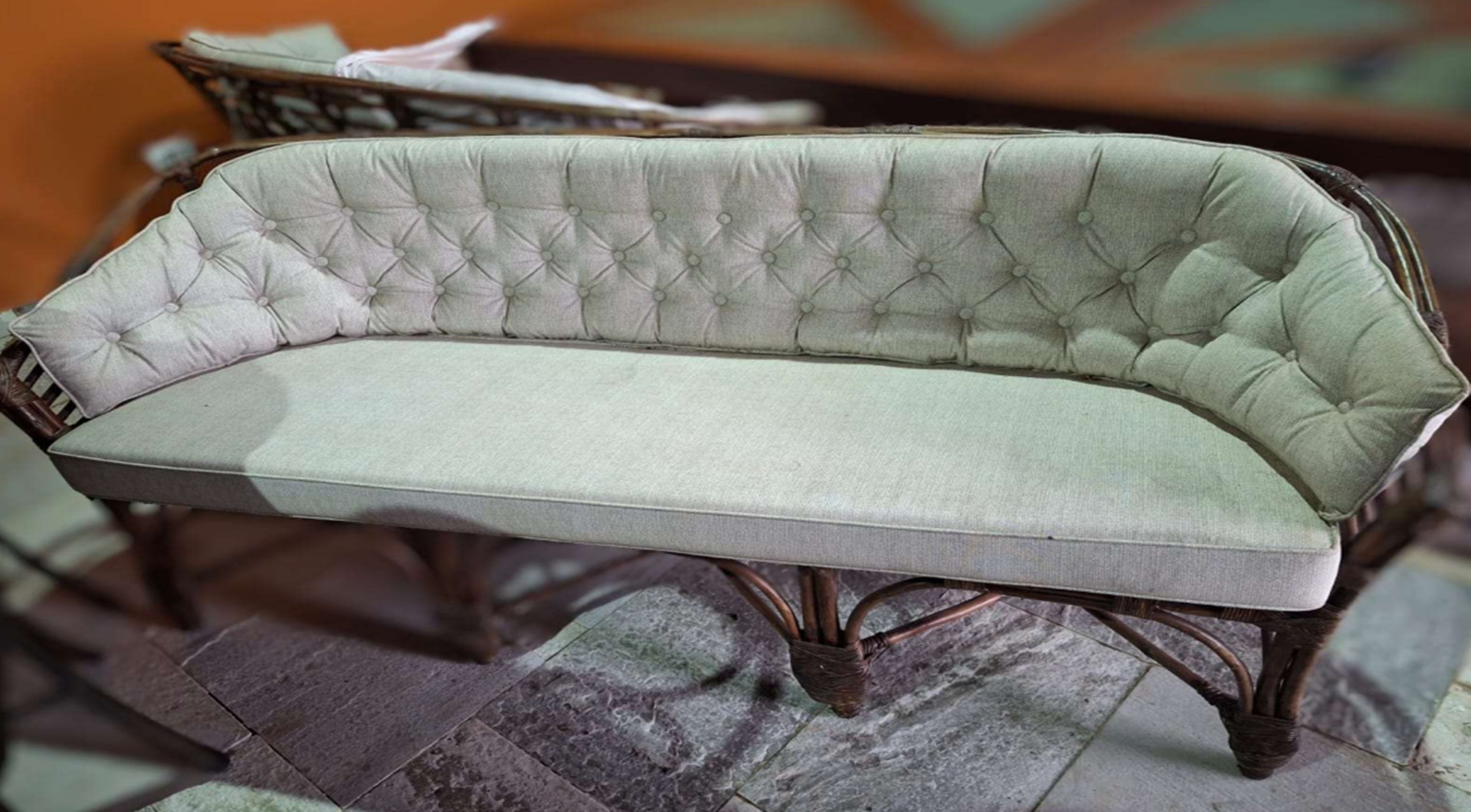 02 sofás em bambu - leilão judicial - Não informado BR - lance mínimo R$ 4.000