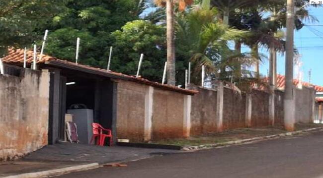 Imóvel C/ 1.532,80 M² Em Barra Do Jacaré/pr, localizado em Barra Do Jacaré - PR