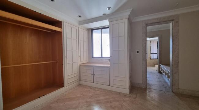 Apto Duplex Nº 1.101 Do Cond. Res. Ariane Em Londrina/pr, localizado em Londrina - PR