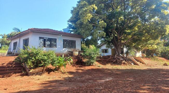 Imóvel C/ 01 Alq. Na Gleba Rio Verde Em Ubiratã/pr, localizado em Ubiratã - PR