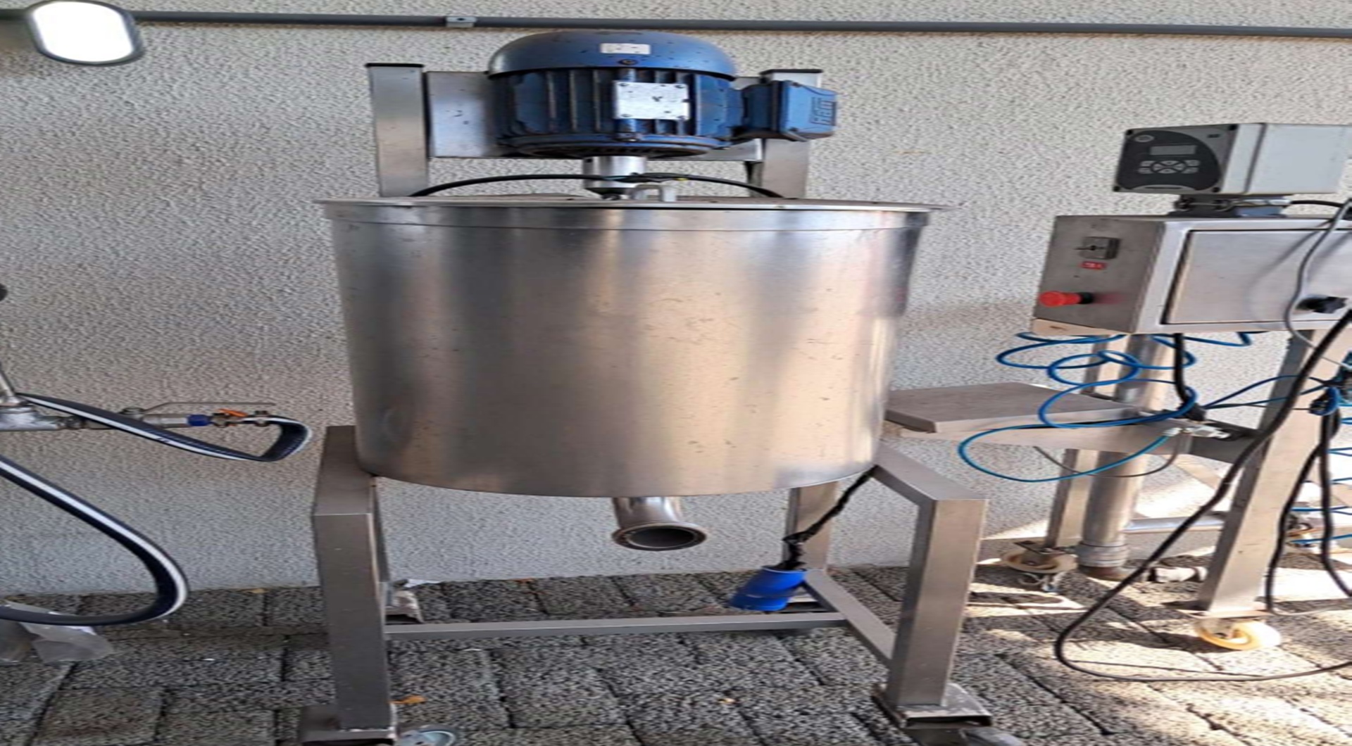 01 batedor líquido industrial - leilão judicial - Não informado BR - lance mínimo R$ 8.500