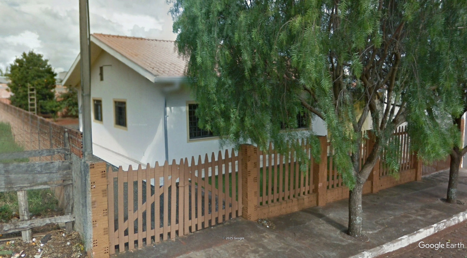 Imóvel c/ 406m² no Jardim Evangelista em Califórnia/PR - leilão judicial - Não informado BR - lance mínimo R$ 196.300