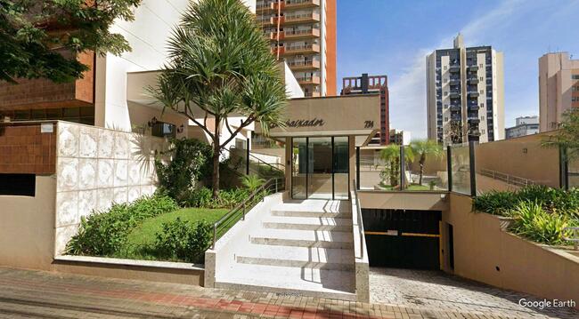 Apto Nº 01 Do Ed. Embaixador Em Londrina/pr, localizado em Londrina - PR