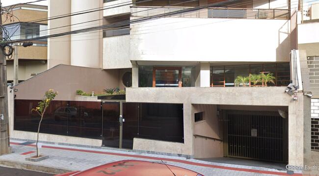 25% Do Apto Nº 05 Do Cond. Ed. Imperatriz Em Londrina/pr, localizado em Londrina - PR