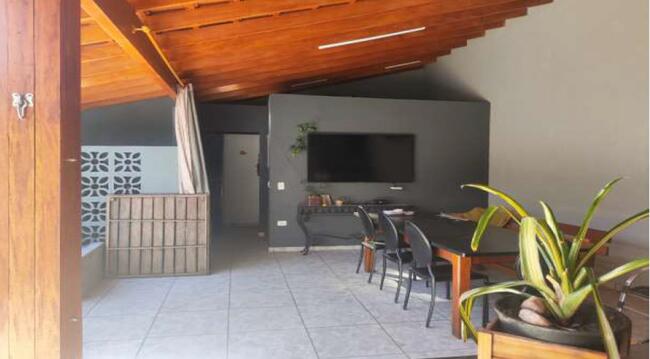 Imóvel C/ 250m² No Jardim Cláudia Em Londrina/pr, localizado em Londrina - PR