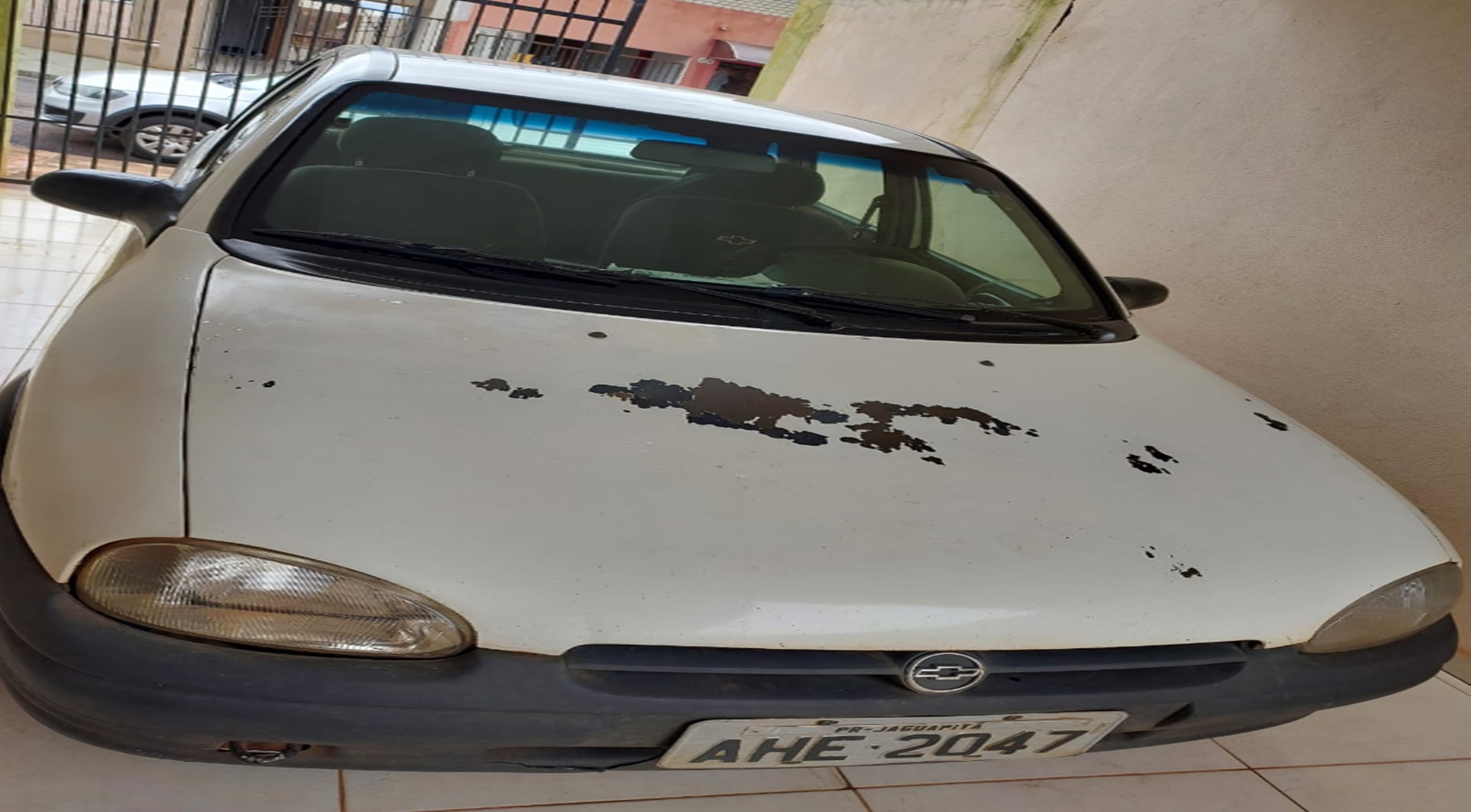 GM Corsa Super, 97/97 em Jaguapitã/PR - leilão judicial - Não informado BR - lance mínimo R$ 2.250