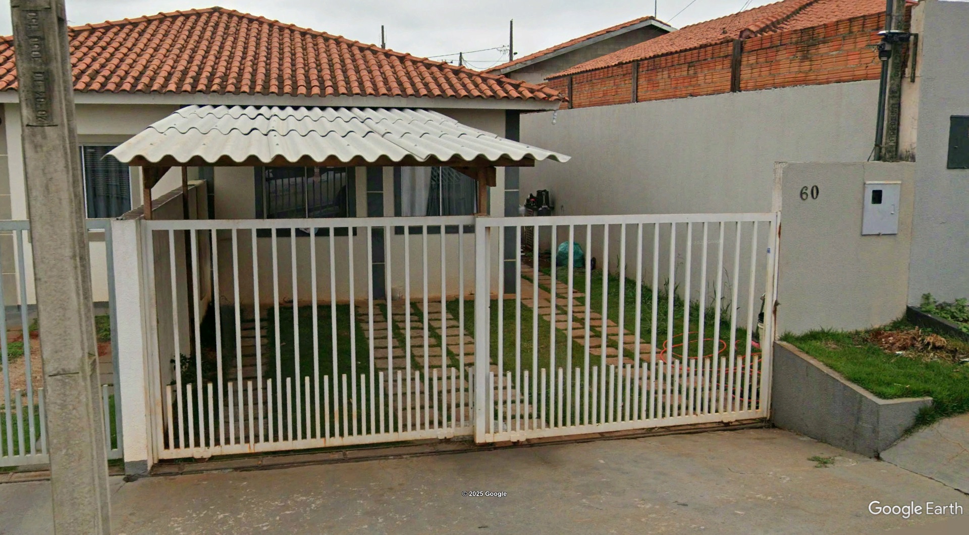 Imóvel c/ 125,12m² no Lot. Água da Esperança em Cambé/PR - leilão judicial - Não informado BR - lance mínimo R$ 144.000