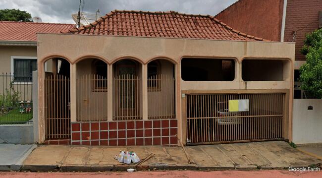 Imóvel C/ 400m² Em Bandeirantes/pr, localizado em Bandeirantes - PR