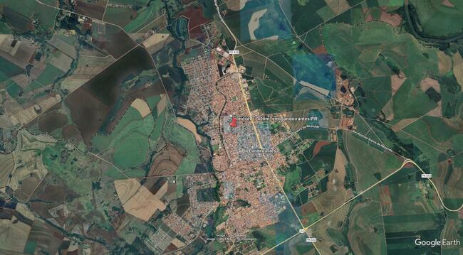 Imóvel C/ 400m² Em Bandeirantes/pr, localizado em Bandeirantes - PR